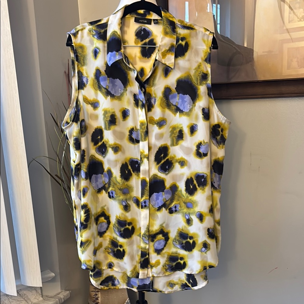 Apt. 9 Yellow and‎ Black Notched Collar Button Down Shirt